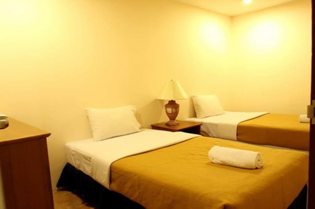 JS Tower apartamento con servicio Bangkok Exterior foto