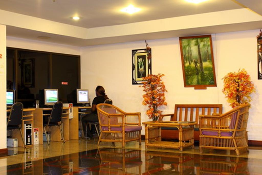 JS Tower apartamento con servicio Bangkok Exterior foto